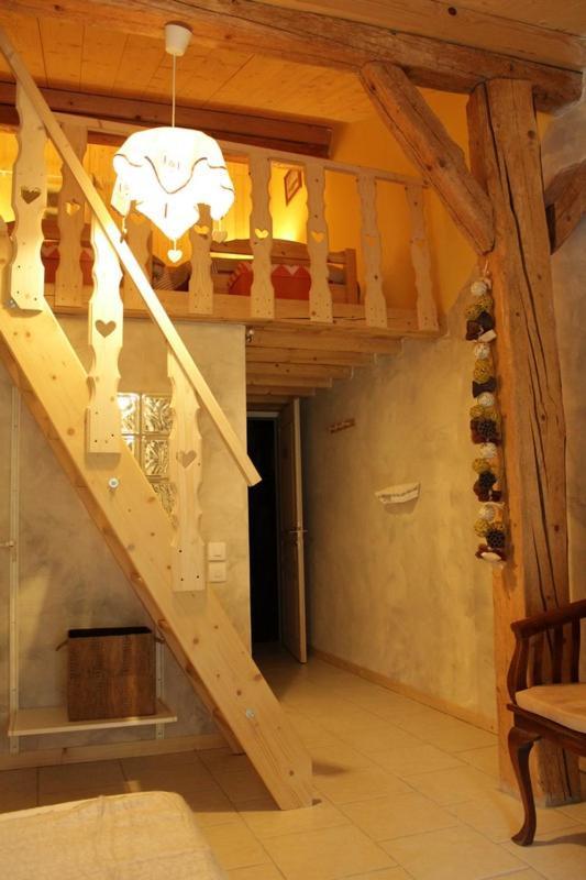 Ch'Tit Jura Bed and Breakfast Les Moussieres Exteriör bild