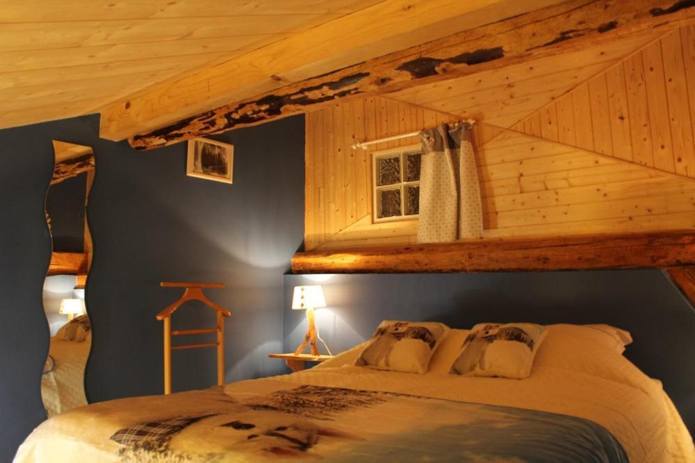 Ch'Tit Jura Bed and Breakfast Les Moussieres Exteriör bild